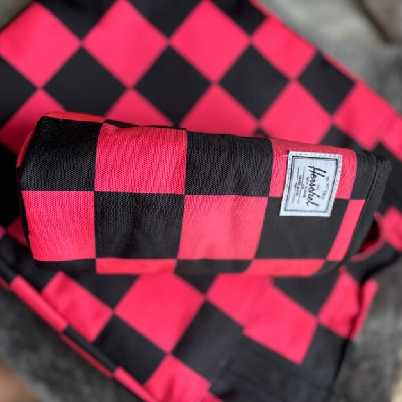 HERSCHEL Alexander Insulated Zip Tote and Bottle Holder/Large Check Neon Pink/Bl - Picture 8 of 14